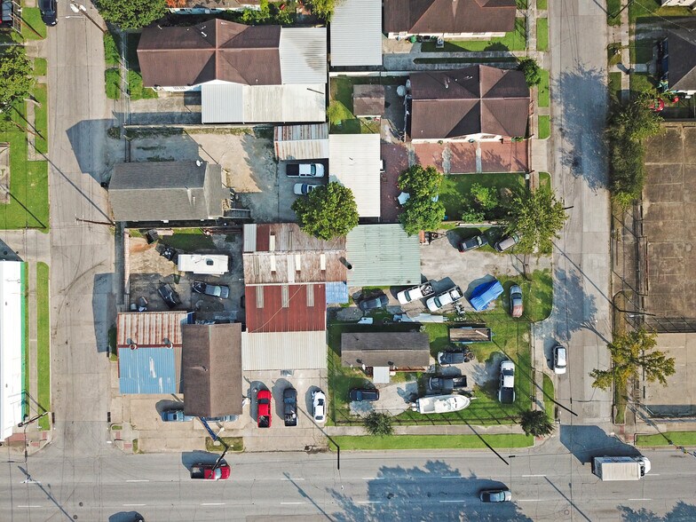 More Photos Of 1106 Wayside Dr, Houston Auto Repair For Sale