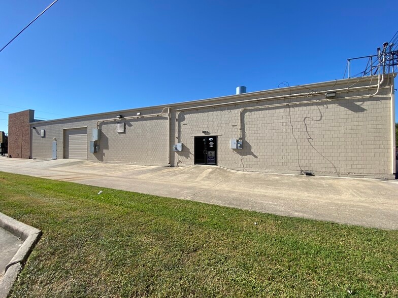 More Photos Of 5006 Louetta Rd, Spring Freestanding For Lease