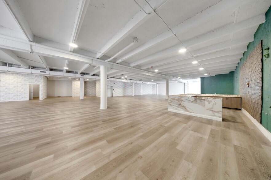 More Photos Of 9855 S Dixie Hwy, Pinecrest Freestanding For Lease