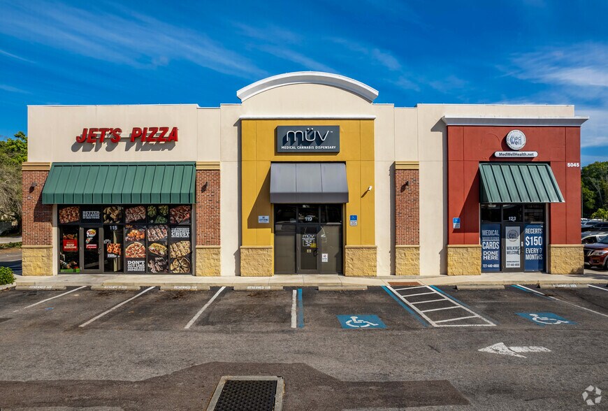 More Photos Of 5045 Fruitville Rd, Sarasota General Retail For Lease