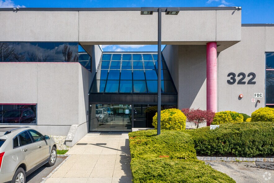 More Photos Of 322 Route 46, Parsippany Office For Lease