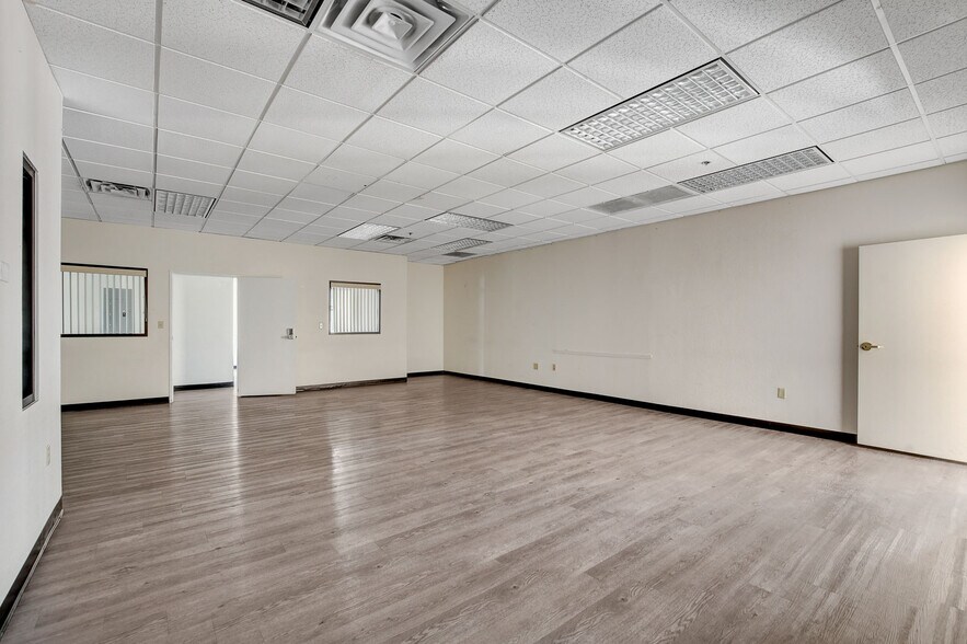 More Photos Of 1919 S Jones Blvd, Las Vegas Office For Lease