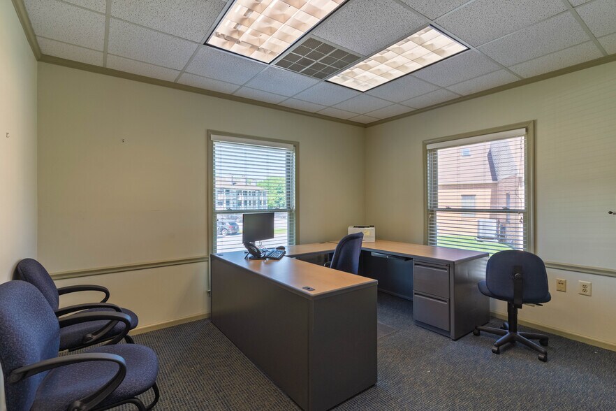 More Photos Of 1522 Mcdaniel Dr, West Chester Office For Sale