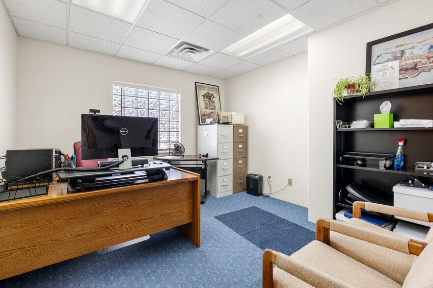 More Photos Of 221 N Marina St, Prescott Medical For Lease