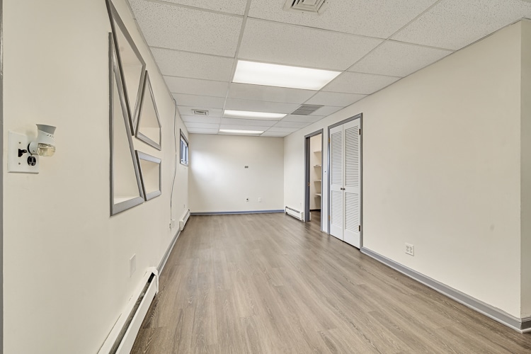 More Photos Of 107 Stuyvesant Ave, Lyndhurst Office For Lease