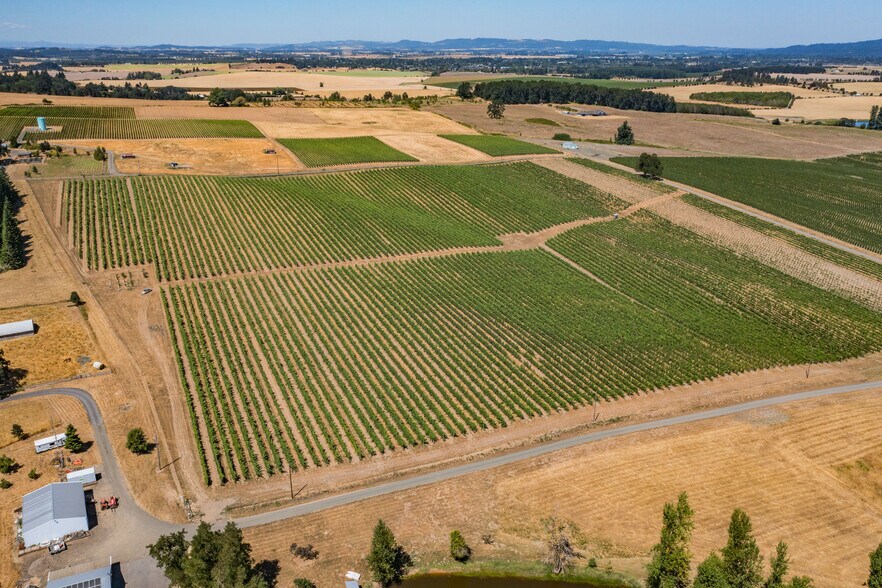 More Photos Of 10845 Brateng Rd, Monmouth Winery Vineyard For Sale