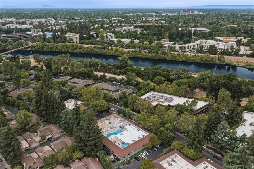 More Photos Of 700 University Ave, Sacramento Office For Lease