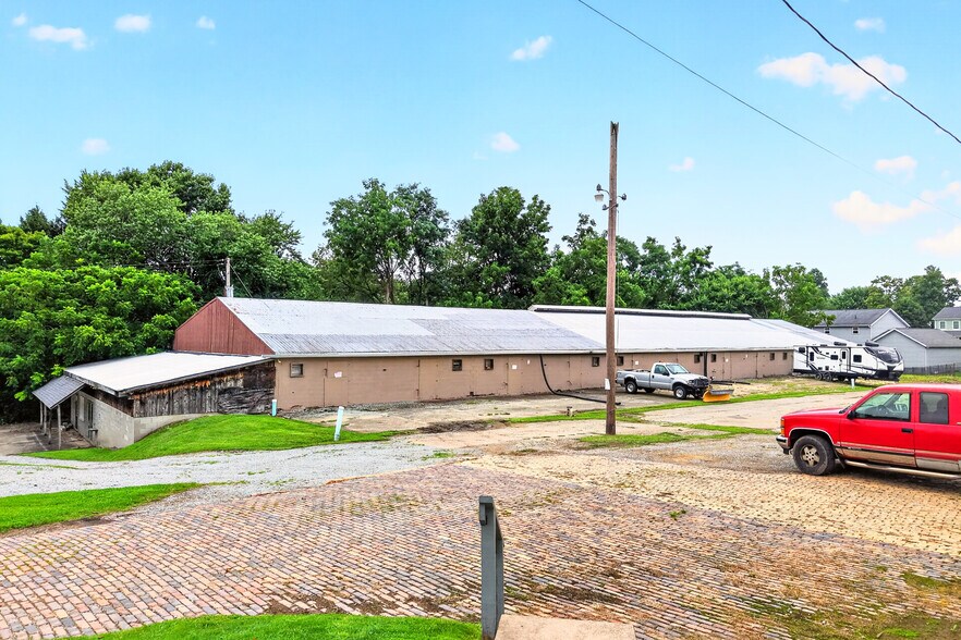 More Photos Of 1365 Mount Pleasant Rd, Greensburg Warehouse For Sale