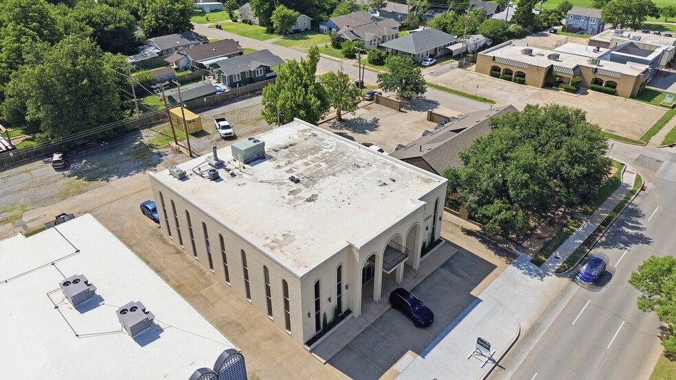 More Photos Of 4509 N Classen Blvd, Oklahoma City Office For Sale
