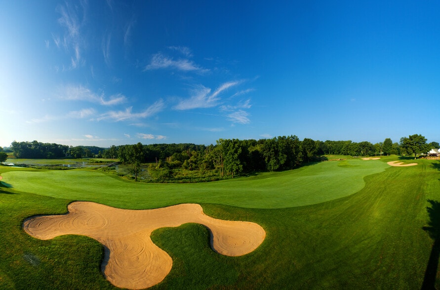 More Photos Of 61809 Stonegate Dr, Centreville Golf Course Driving Range For Sale