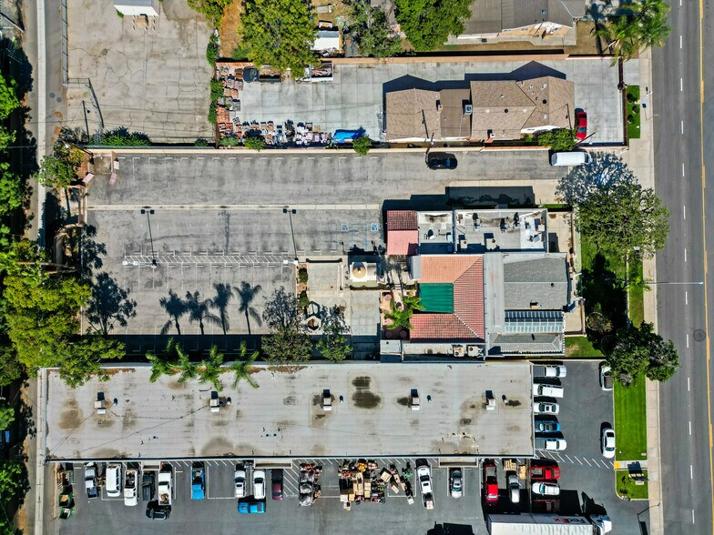 More Photos Of 13526 Central Ave, Chino Restaurant For Sale
