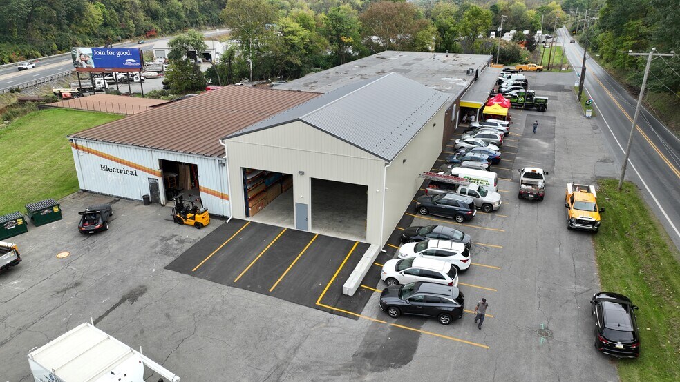 More Photos Of 2300 Wood Ave, Easton General Retail For Sale