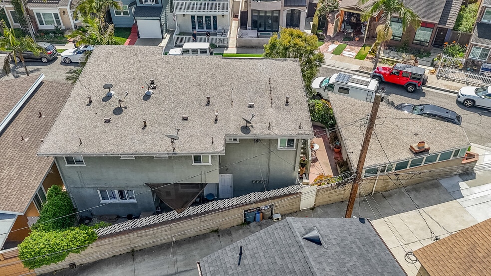 More Photos Of 1521 Marine Ave, Seal Beach Apartments For Sale