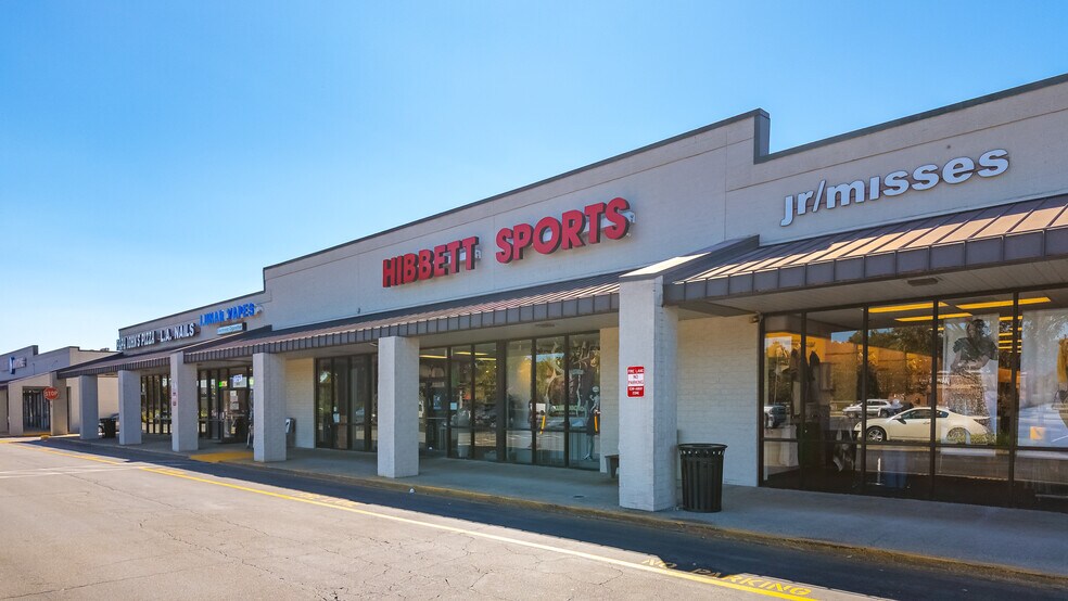 More Photos Of 1537 Freeway Dr, Reidsville Unknown For Lease