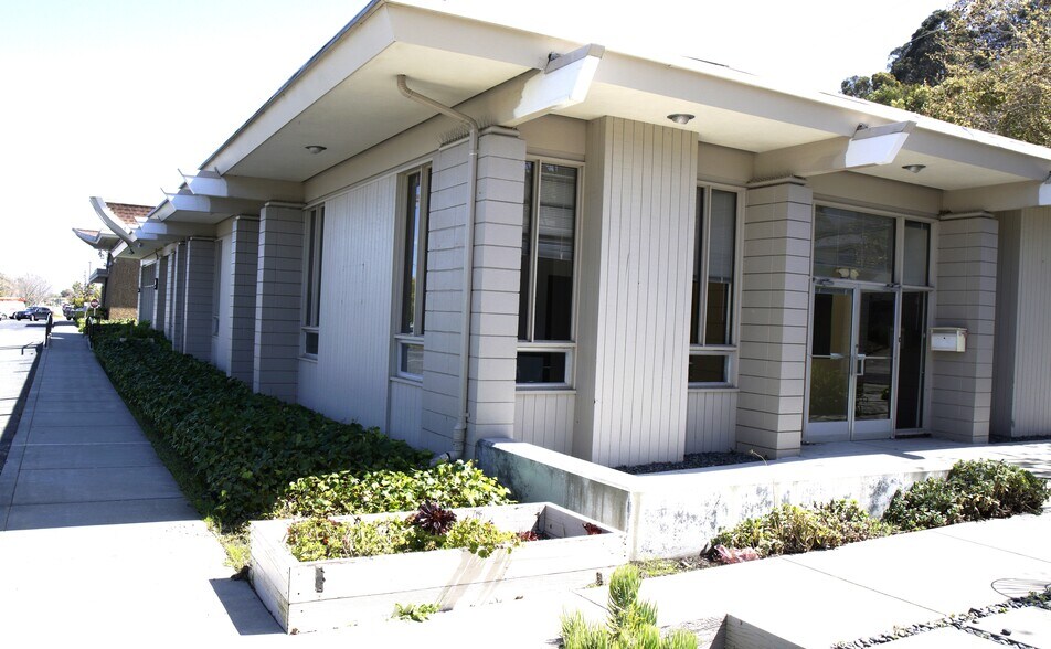 More Photos Of 645 Tamalpais Dr, Corte Madera Office For Lease