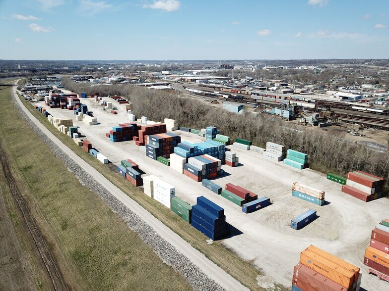 More Photos Of 1161 S 12th St, Kansas City Land For Lease