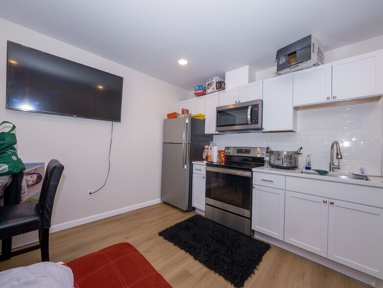 More Photos Of 185 Broadway, Newburgh Storefront Retail Residential For Sale