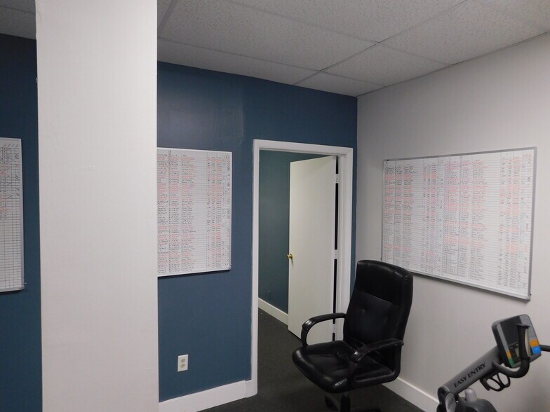More Photos Of 120 E Pine St, Lakeland Office For Lease
