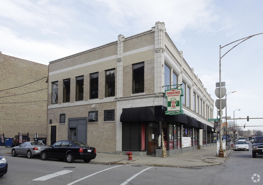 More Photos Of 760 N Ogden Ave, Chicago Office For Lease