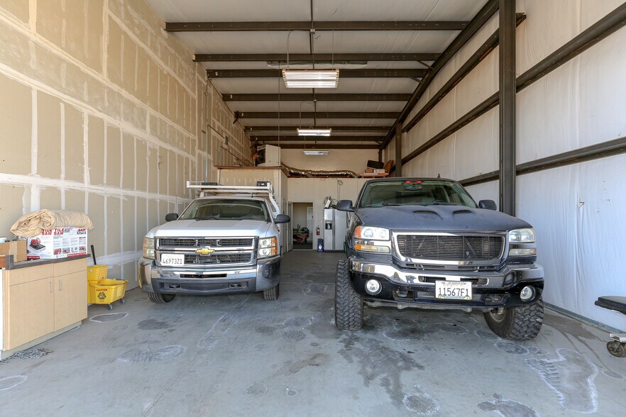 More Photos Of 128 Heron Way, Merced Light Manufacturing For Lease