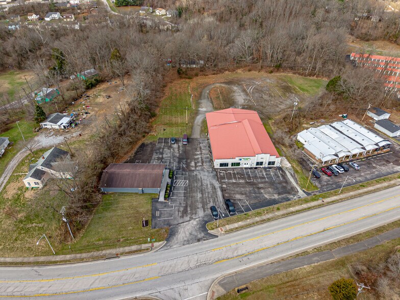 More Photos Of 1165 N Wilson Rd, Radcliff Freestanding For Lease