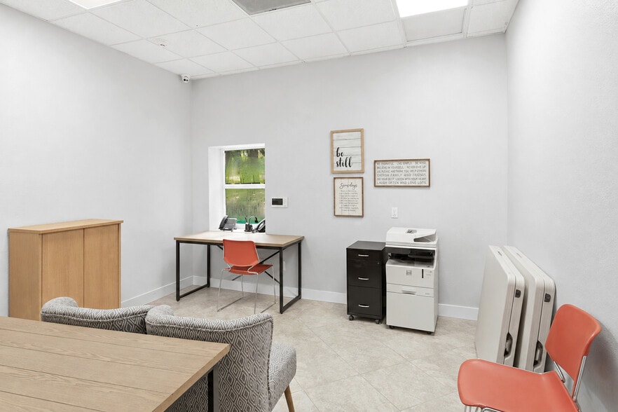 More Photos Of 6837 Lakeville Rd, Orlando Religious Facility For Sale