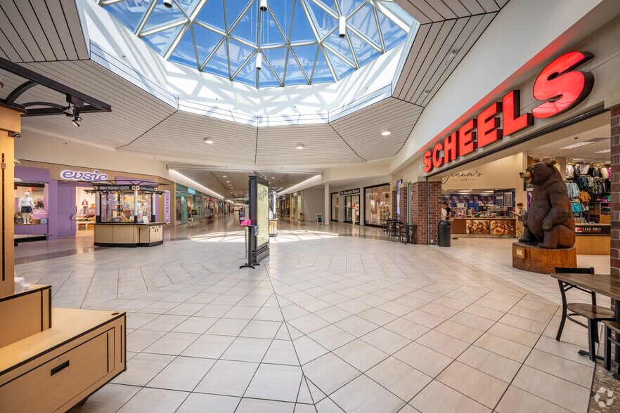 More Photos Of 4800 Golf Rd, Eau Claire Unknown For Lease