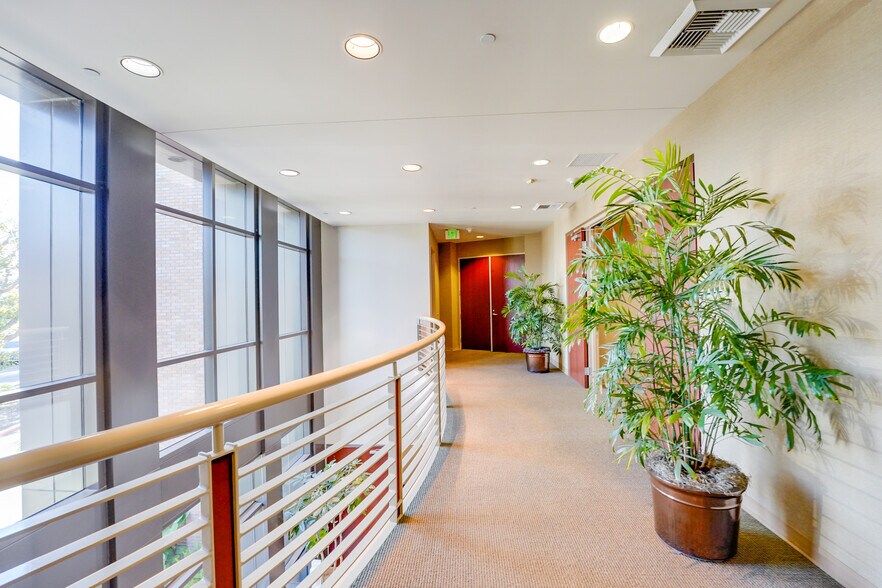 More Photos Of 2710 Loker Ave W, Carlsbad Office For Lease