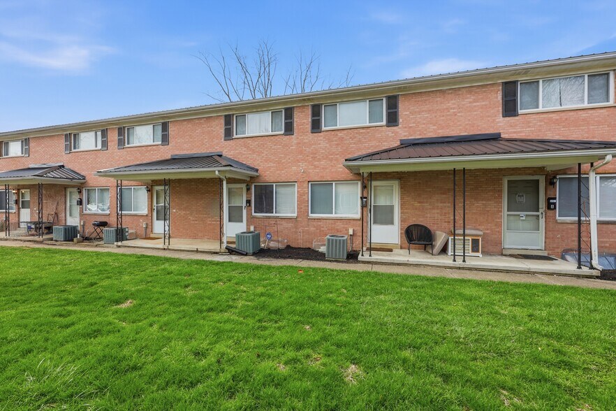 More Photos Of 5780 N Meadows Blvd, Columbus Apartments For Sale