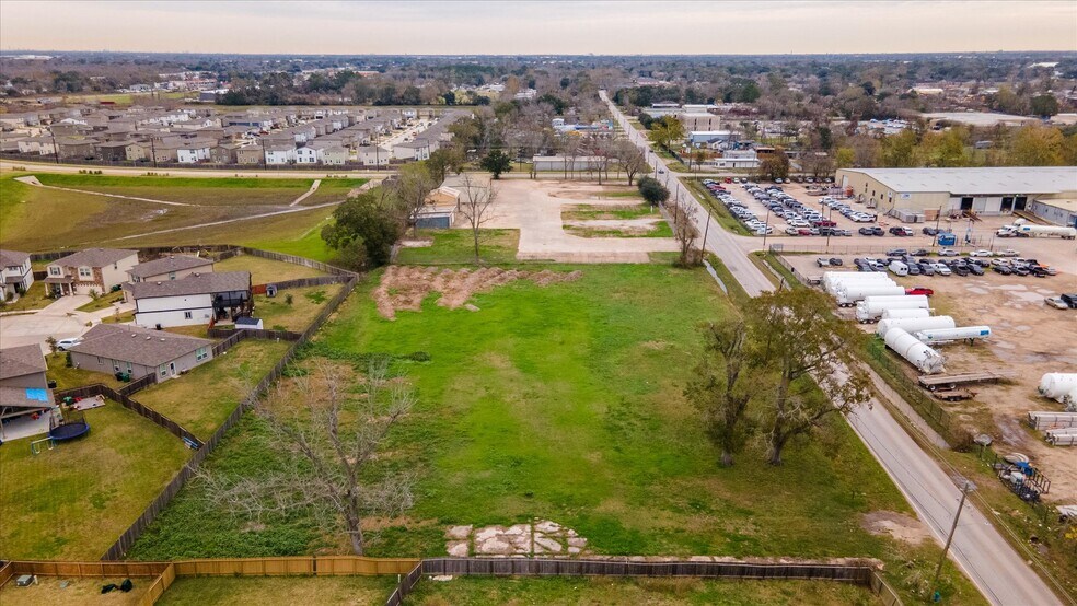 More Photos Of 7117 Almeda Genoa Rd, Houston Land For Sale
