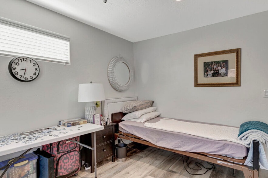 More Photos Of 15801 N 19th Pl, Phoenix Assisted Living For Sale