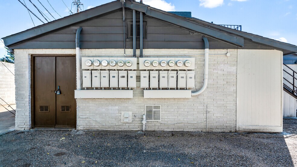 More Photos Of 2001 Carl Rd, Irving Apartments For Sale