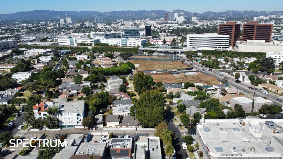 More Photos Of 12220 W Pico Blvd, Los Angeles Unknown For Lease