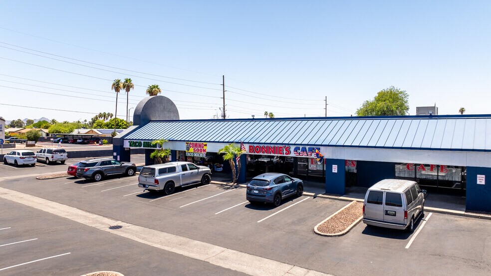 Primary Photo Of 4323 W Cactus Rd, Glendale Freestanding For Lease