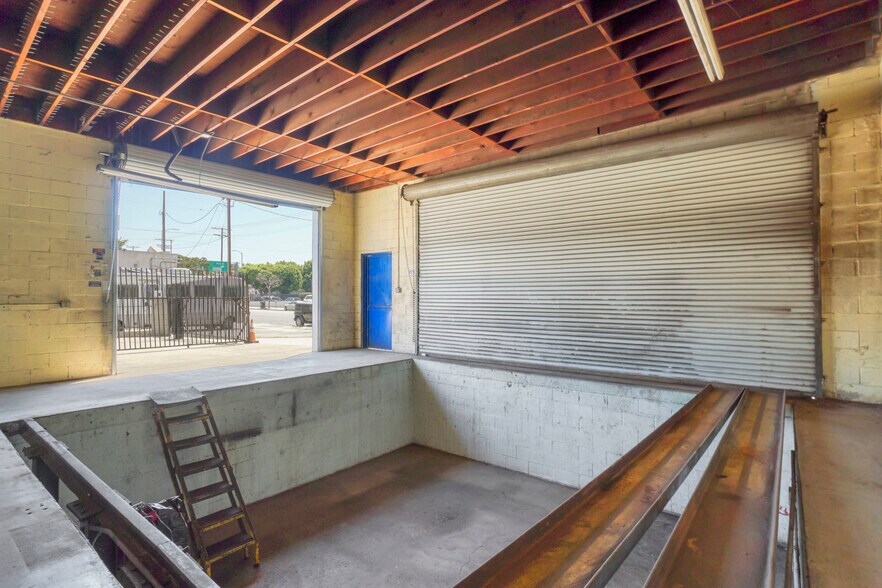 More Photos Of 2317-2323 Pasadena Ave, Los Angeles Auto Repair For Sale