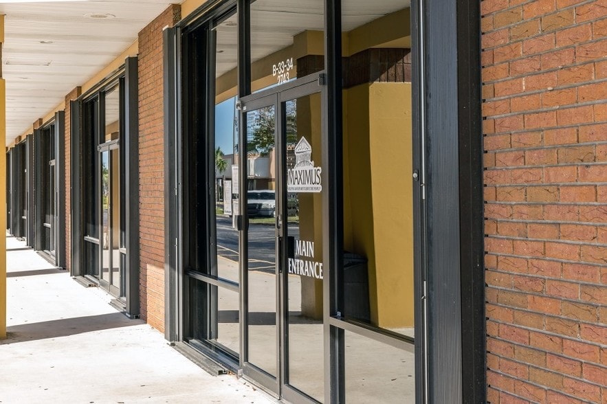 More Photos Of 2705-2819 Peters Rd, Fort Pierce Office For Lease