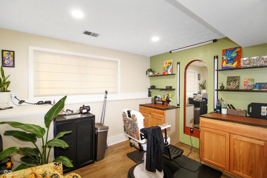 More Photos Of 103 S County Road 625 E, Avon Office For Sale