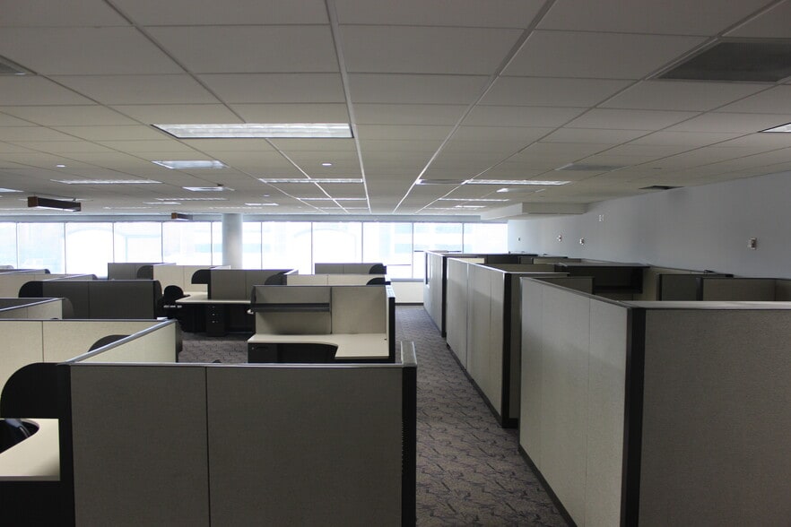 More Photos Of 1600 Williams St, Columbia Office For Lease
