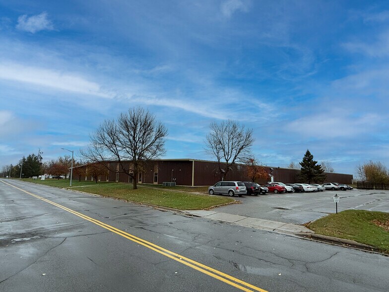 Primary Photo Of 1104 SE 8th St, Grand Rapids Industrial For Lease