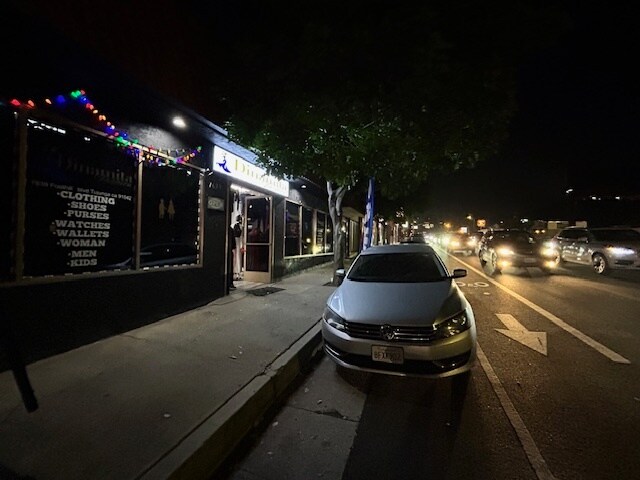 More Photos Of 7639 Foothill Blvd, Tujunga Storefront For Lease