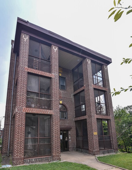 More Photos Of 2107-2111 Park Ave, Baltimore Apartments For Sale