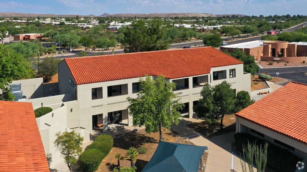 Primary Photo Of 1131 S La Canada Dr, Green Valley Unknown For Lease