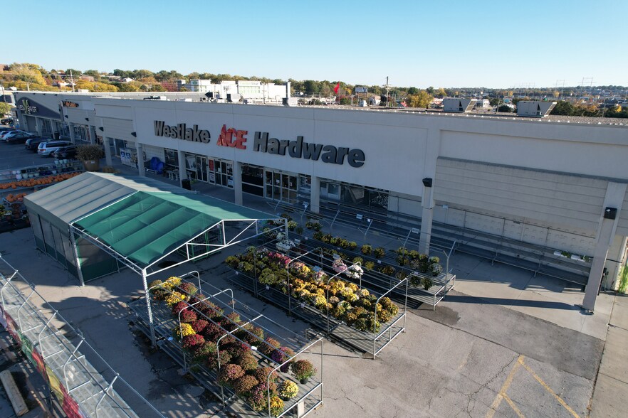More Photos Of 8409-8415 W Center Rd, Omaha General Retail For Lease