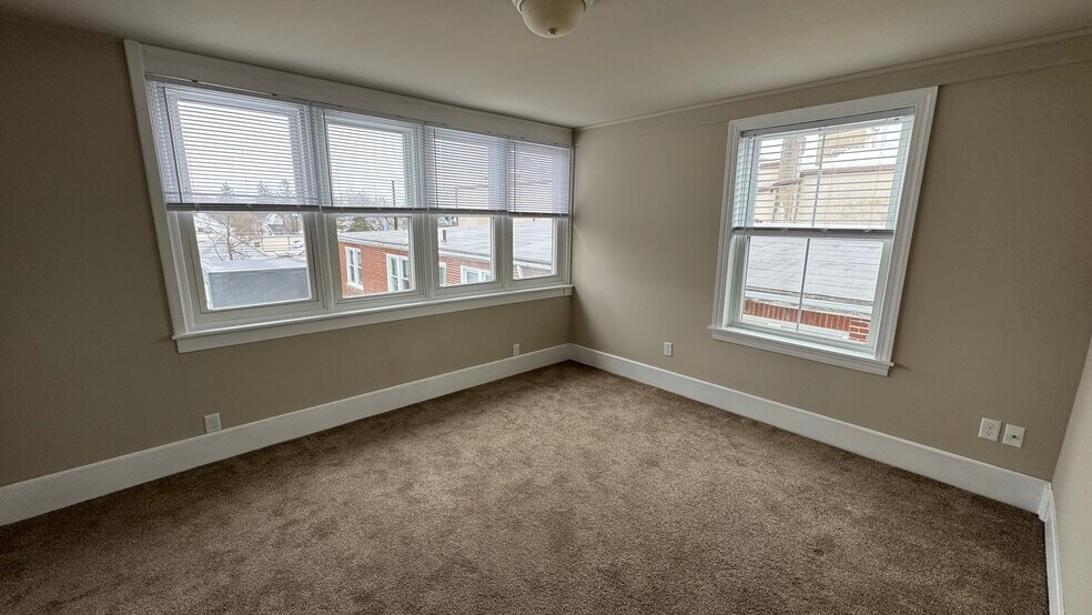 More Photos Of 312-314 W Broad St, Quakertown Office For Sale