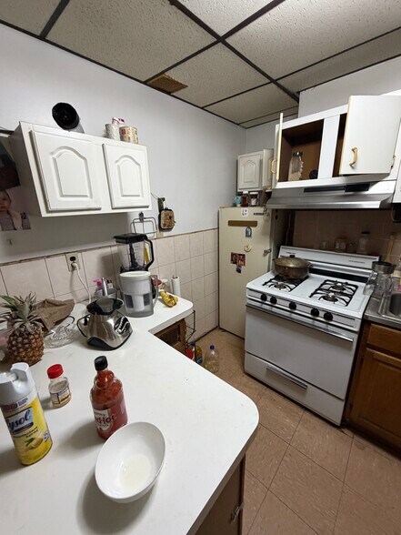 More Photos Of 70 Wilson Ave, Brooklyn Apartments For Lease