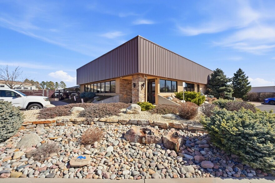 More Photos Of 1925 Aeroplaza Dr, Colorado Springs Warehouse For Lease