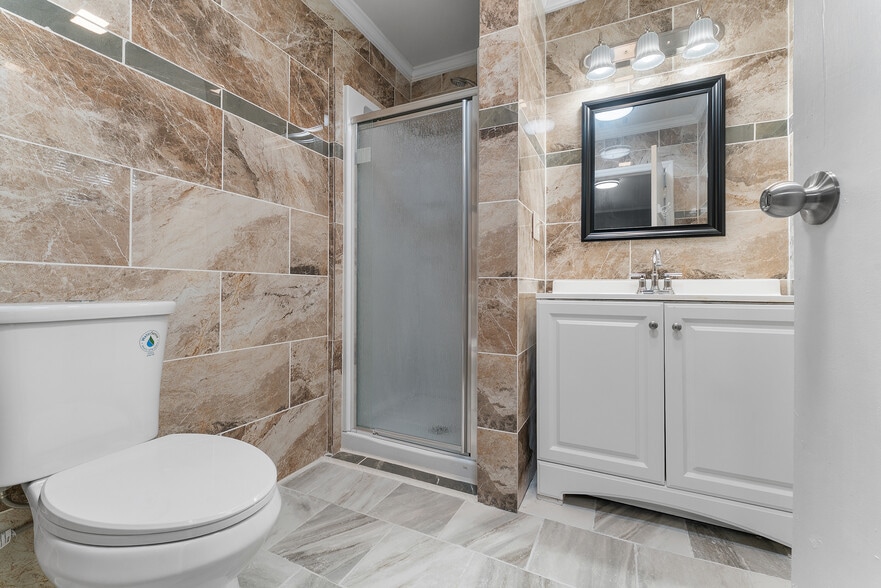 More Photos Of 2605 US Highway 80 W, Savannah Office For Sale