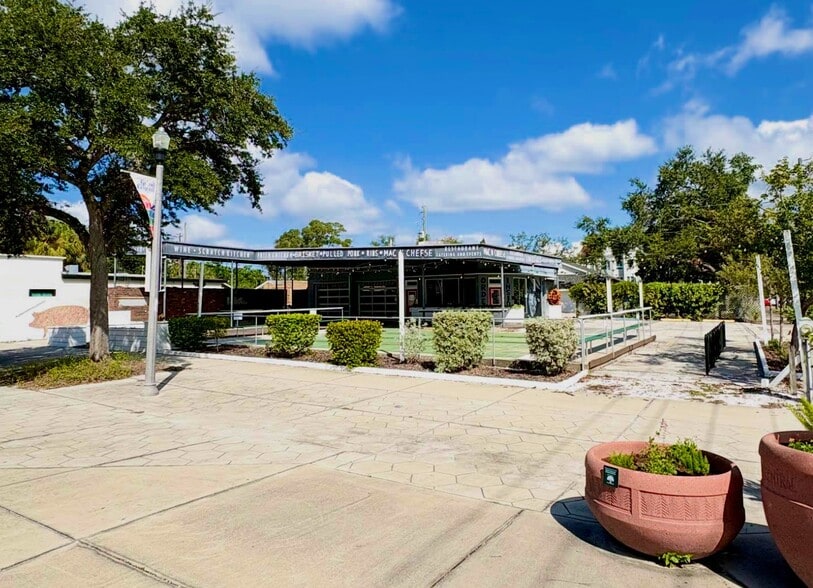 More Photos Of 2601 Central Ave, Saint Petersburg Restaurant For Lease