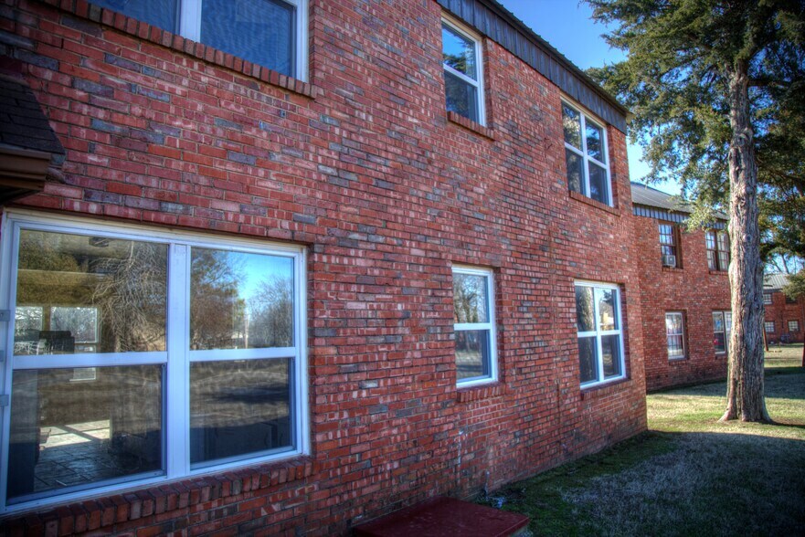 More Photos Of 701 W Pine Ave, Duncan Apartments For Sale