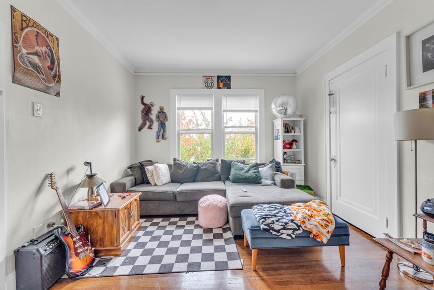 More Photos Of 13701 Madison Ave, Lakewood Apartments For Sale